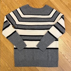 Equipment Gray and Cream 100% cashmere Women's Sweater